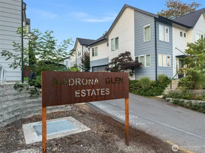 It is a very welcoming community, the weekends are a time to say hello to neighbors as they wash their cars and kids learn how to ride their bikes- feels like a little slice of old-school cul-de-sac neighborhoods.