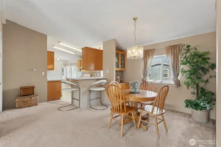 Versatile! Dine in the dining room, high bar stools or the eat-in kitchen!