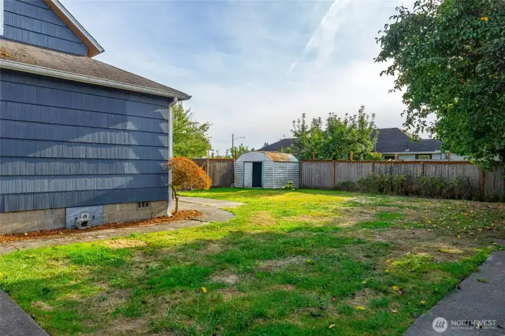 Check out the large fenced yard