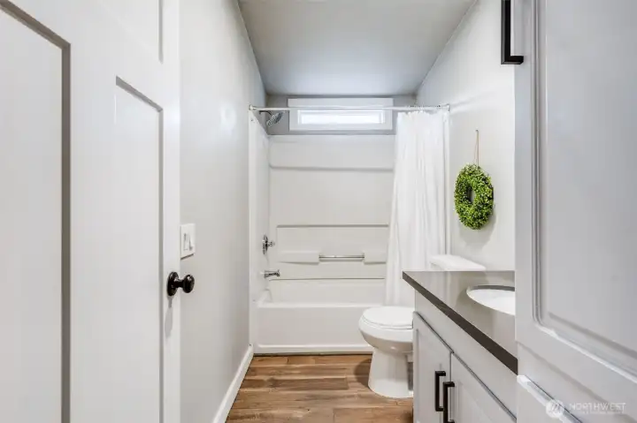 Full Bathroom