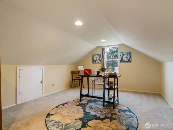 A large bonus space that can be used for so many different things. What will you use it for?