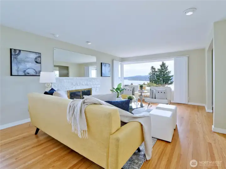 Expansive Lake Washington and mountain views from your livingroom.