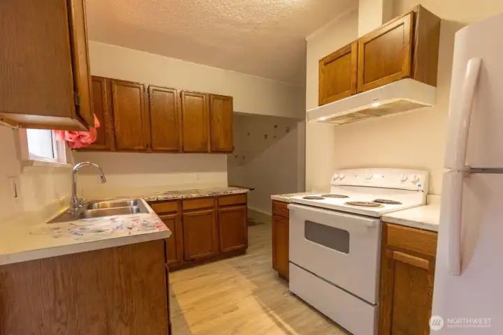 Unit A sits slightly above the street with 3 Bedrooms, 1 Bathroom, W/D, dining room and kitchen with back door. Unit A sits slightly above the street with 3 Bedrooms, 1 Bathroom, W/D, dining room and kitchen with back door.