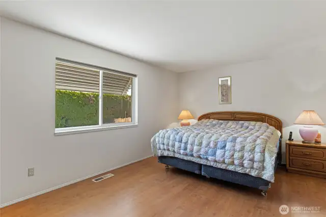 Master Bed & Bath