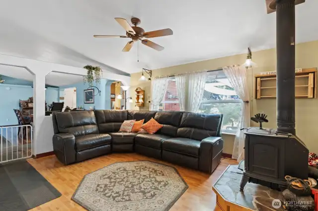 Main House Family Room w/F.P.