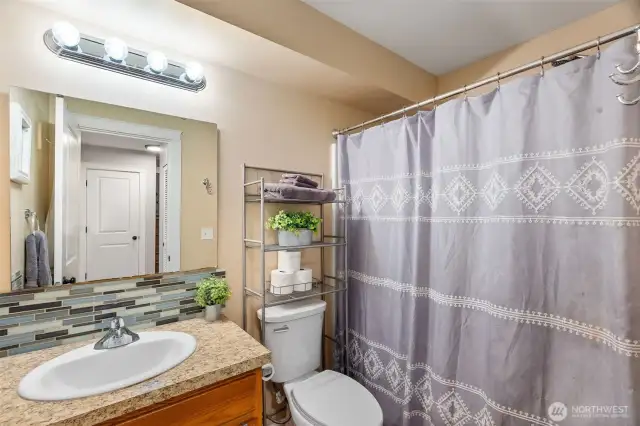 Full Bathroom
