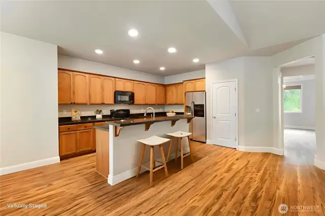 Island/Breakfast Bar, Virtually Staged