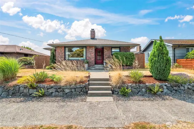 Welcome to 4214 N 11th Street