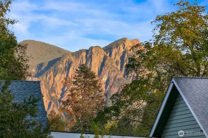 Mt Si view from the front yard or living room.