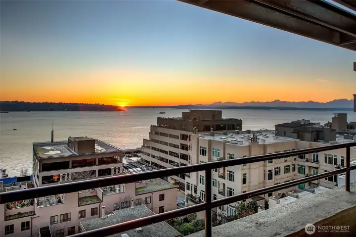 Unforgettable sunsets that make every evening feel special.