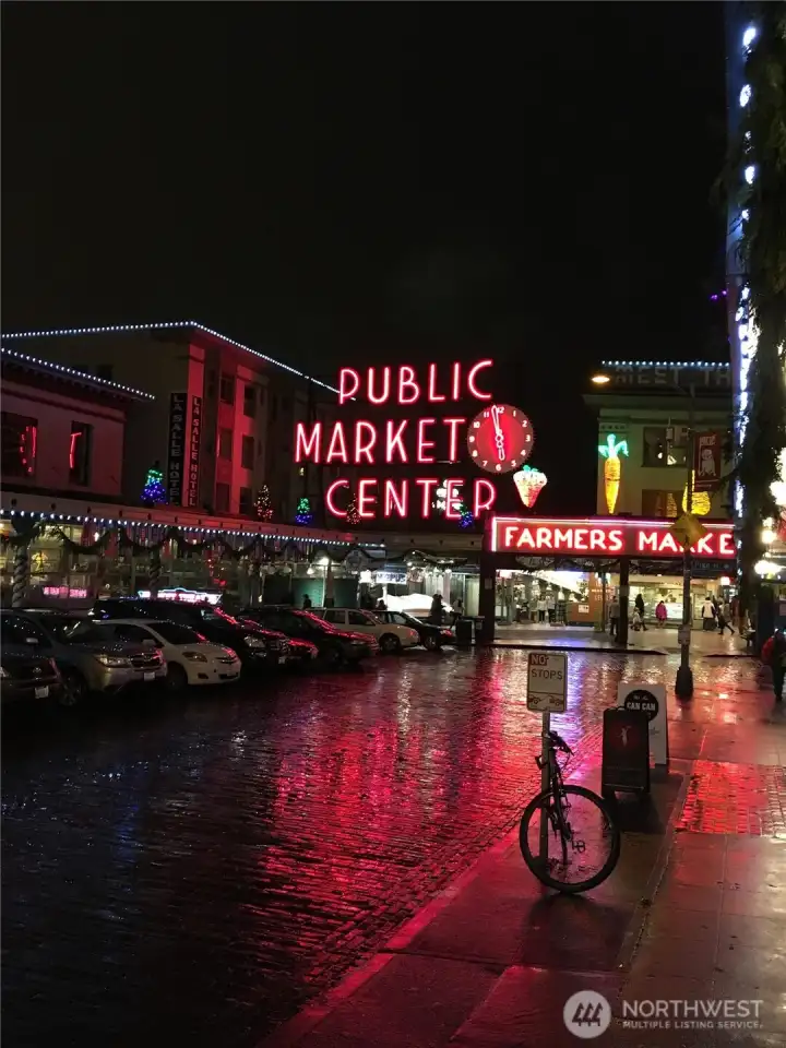 just a couple blocks from the Pike Place and DT Seattle