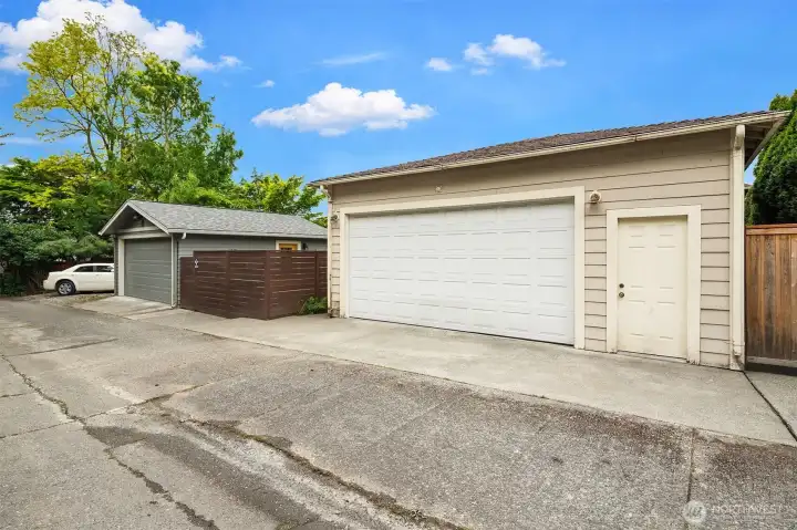 Detached 2-Car Garage in Alley