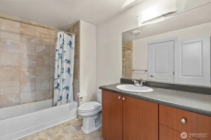 Virtually Staged full bath