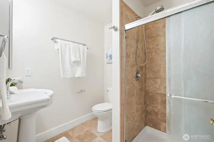Primary suite 3/4 bathroom Primary suite 3/4 bathroom