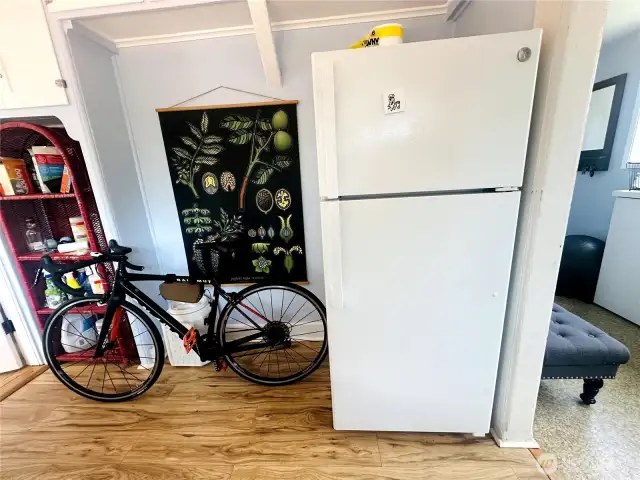 Refrigerator