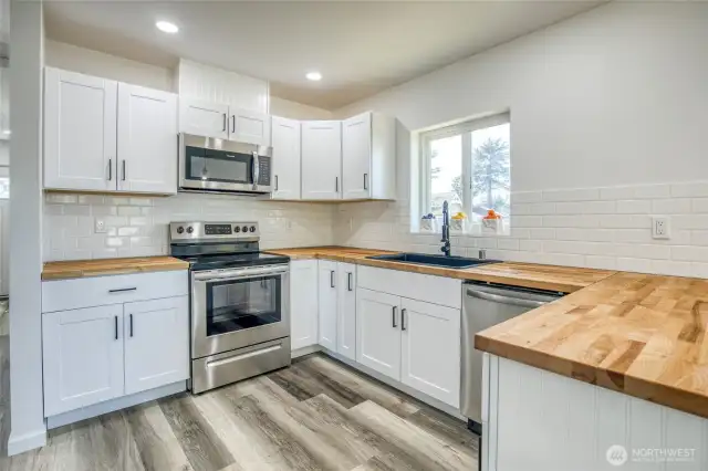 Well laid out kitchen space