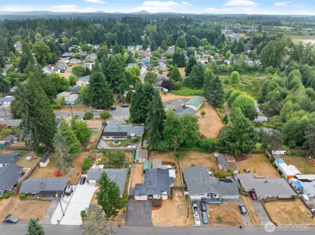 Close to College St for easy commuting to I5