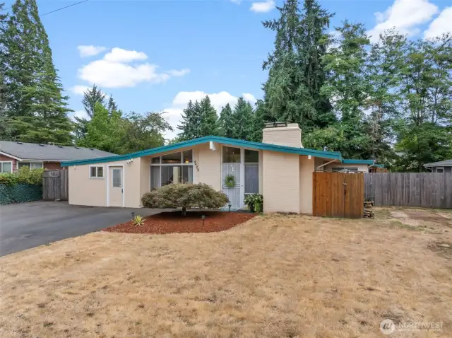 Welcome home to 4429 26th Loop SE, Lacey.
