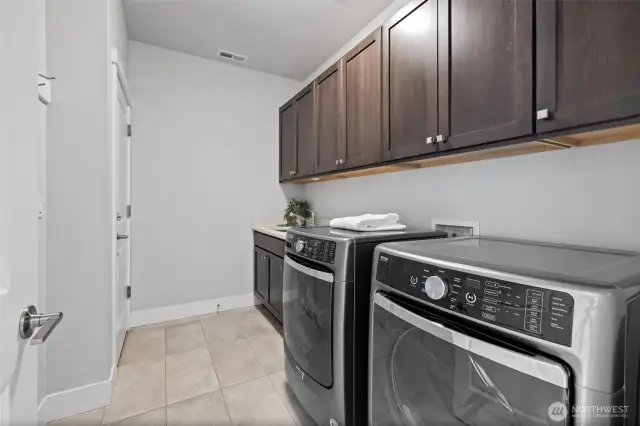 Laundrey room that doubles as a mud room from the garage.