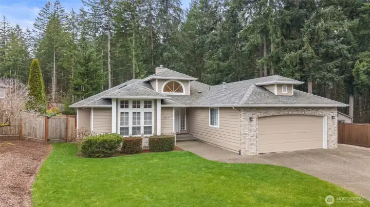 WELCOME HOME! 3117 Bonanza Drive, Lacey, WA 98516