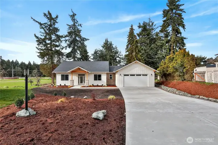 Welcome to 148 Sunland Dr
