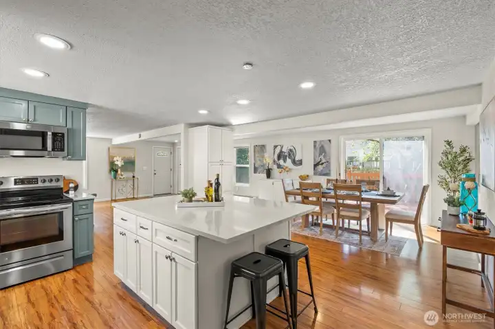 Upgraded quartz countertops