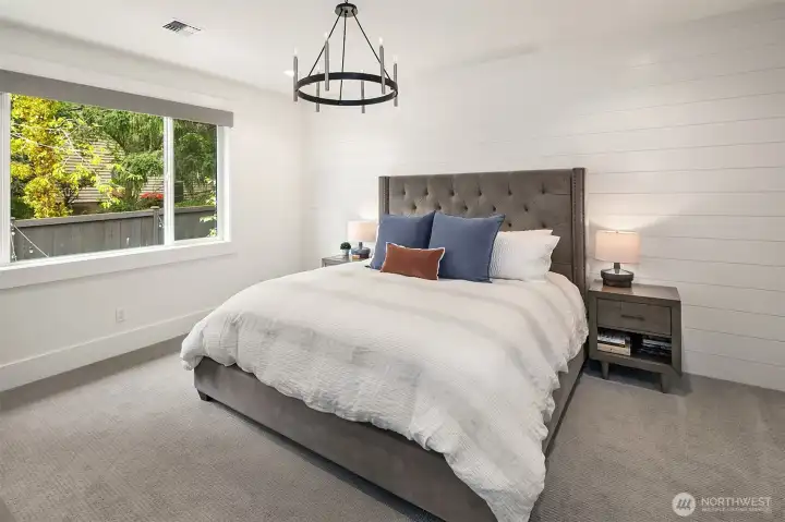 Owner's suite with panoramic glazing and quiet exposure