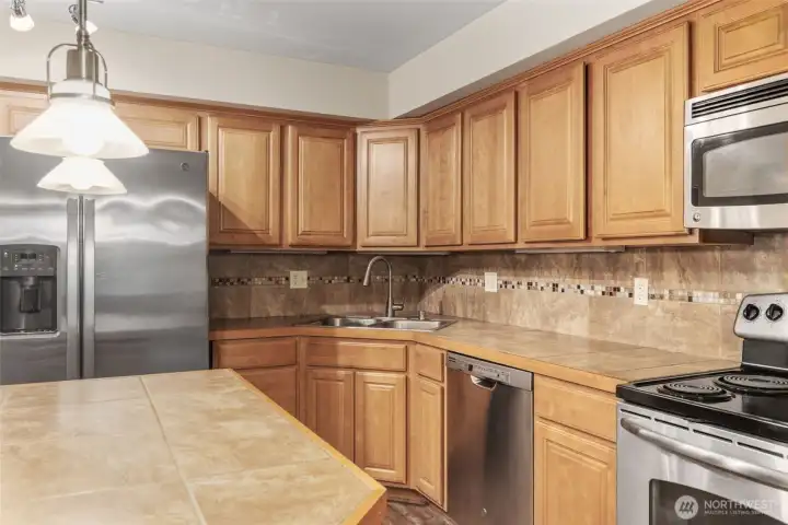 Kitchen offers fantastic storage and all appliances are included!