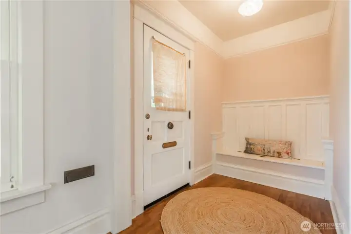 Entry with original bench