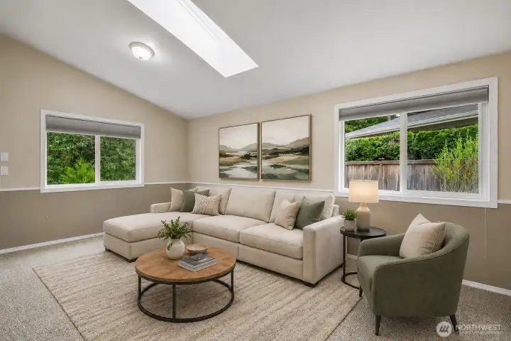 Main floor bonus room.