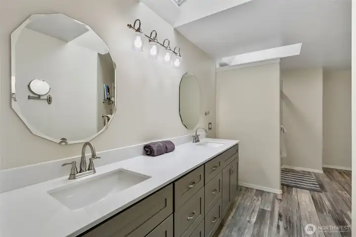 Updated on-suite bathroom.
