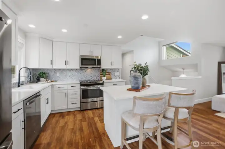 Fully updated kitchen
