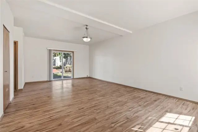 Vacant Home Photos Downstairs Rec Room Not Virtually Staged