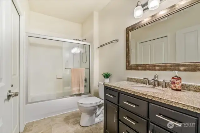 Full beautiful bathroom!
