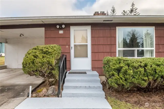 142 S Vista Way - Three Bedroom with one bathroom