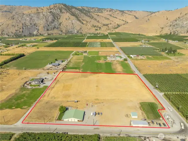 Red lined for a visual of the approximate space.