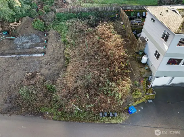 Please be careful accessing the property, as it is a steep slope.