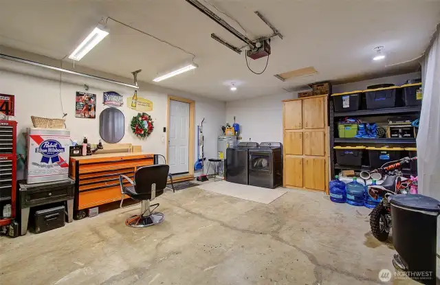 Garage/W & D