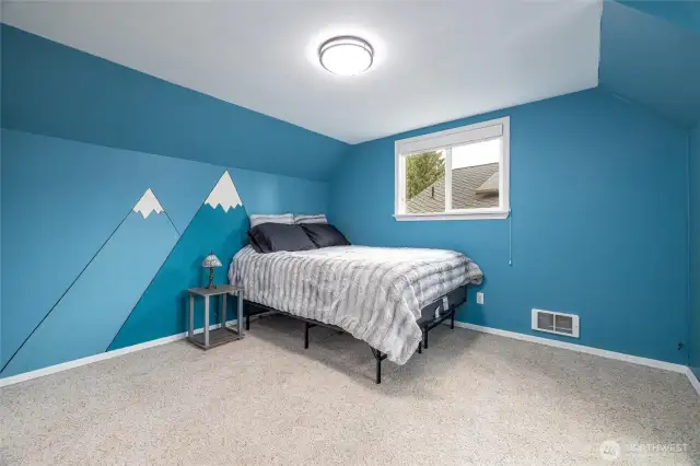A second upstairs bedroom.