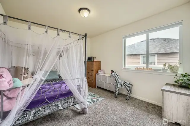 Upper bedroom #4