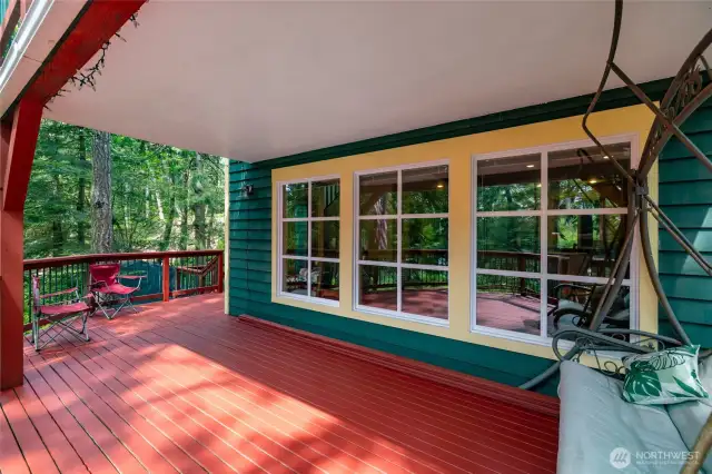 Live inside or outside at this cabin