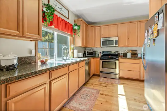 Another view of this amazing kitchen