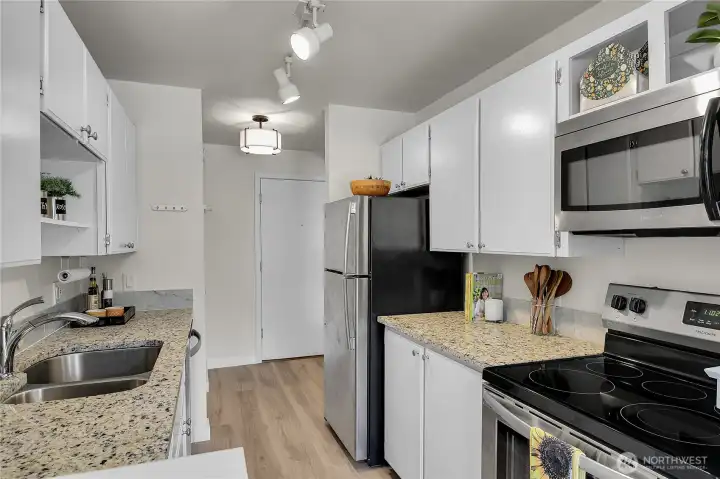 Easy pass-through from living to dining areas