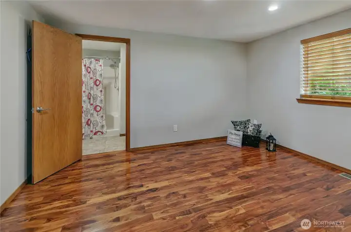 Endless possibilities with a bonus room with its own ¾ en-suite - perfect for guests, work, or play