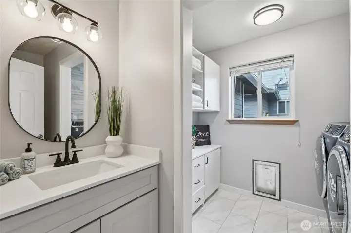 Main floor bath/utility