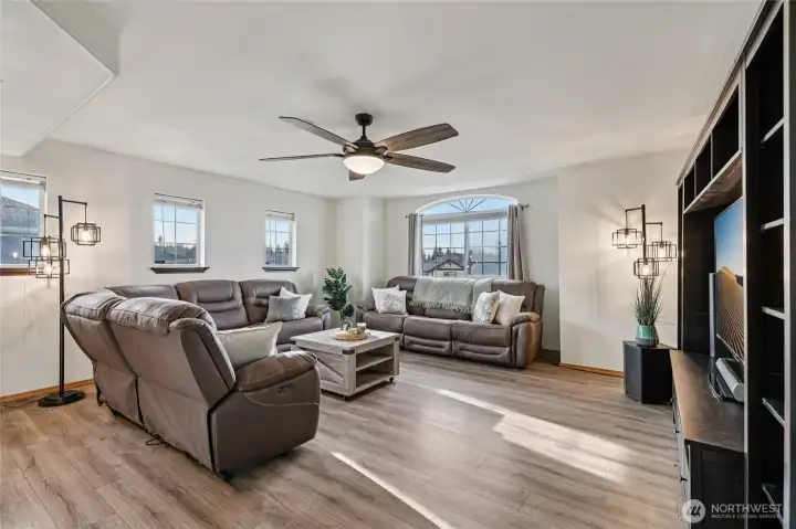 Bonus room on upper level