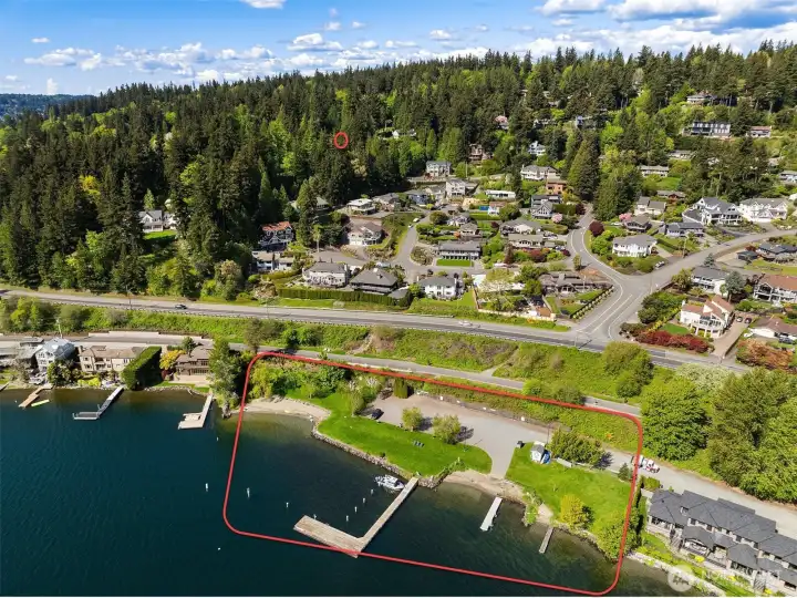 Only community of 106 homes to have access to 400’ of community beach, overnight mooring, boat launch, picnic/BBQ area, beach/swim area & dock on Lake Sammamish a true sense of community.