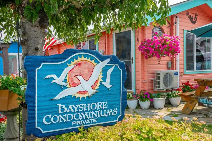 Bay Shore Condominiums 10 stand alone cottages