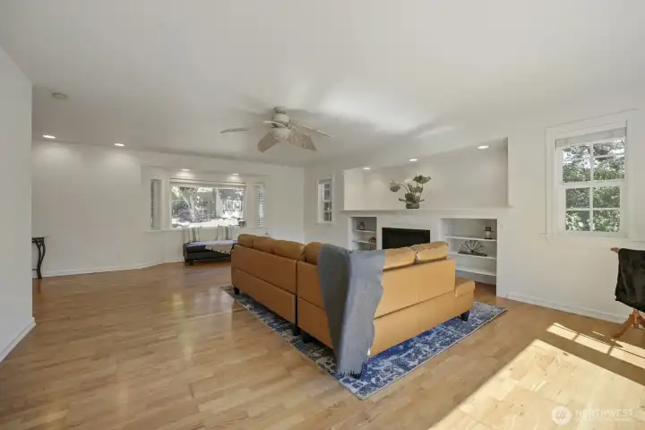 Bayed window overlooks back yard.  Attractive beveled baseboard molding throughout the main level.