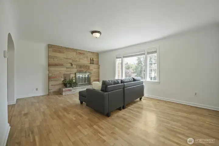 This room has continues texture that rolls from the walls to ceiling, eliminating harsh lines